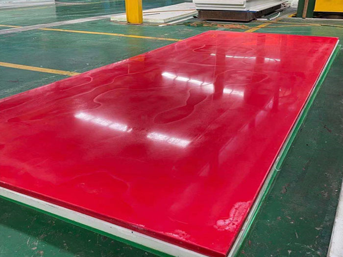 What are the raw material production processes of PE sheet?